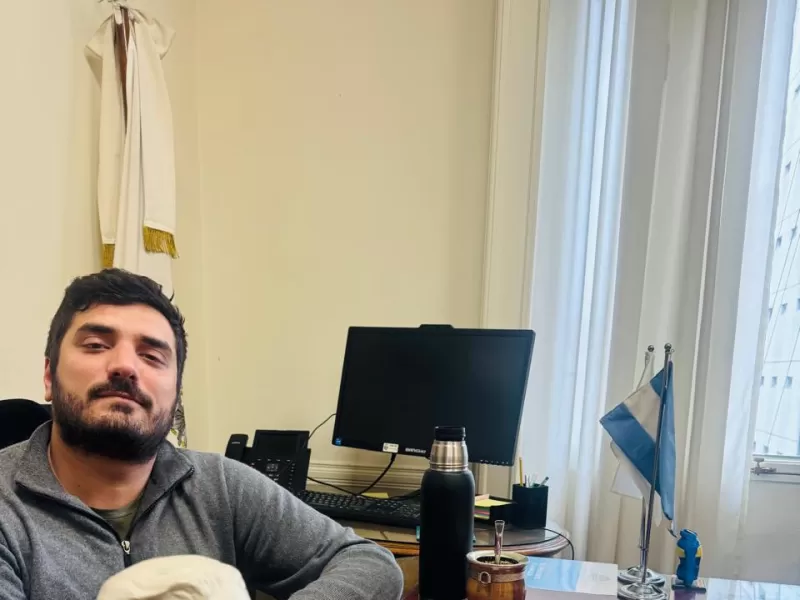 Francisco Loupias “En la UCR no haremos ninguna alianza con nadie que haga un trato con Javier Milei”