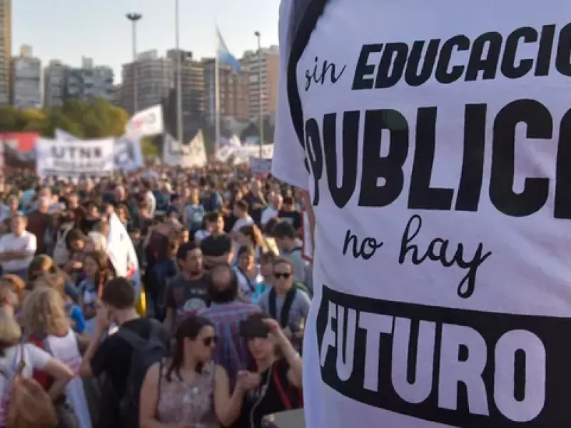 Docentes universitarios ratificaron un paro de cinco d&iacute;as y rechazan el acuerdo con el Gobierno