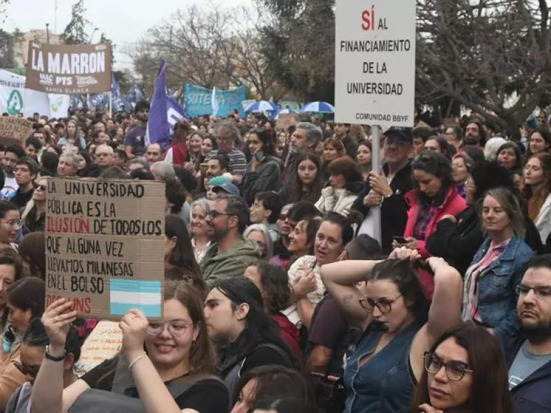 Convocan a una nueva marcha universitaria en defensa de la educaci&oacute;n p&uacute;blica