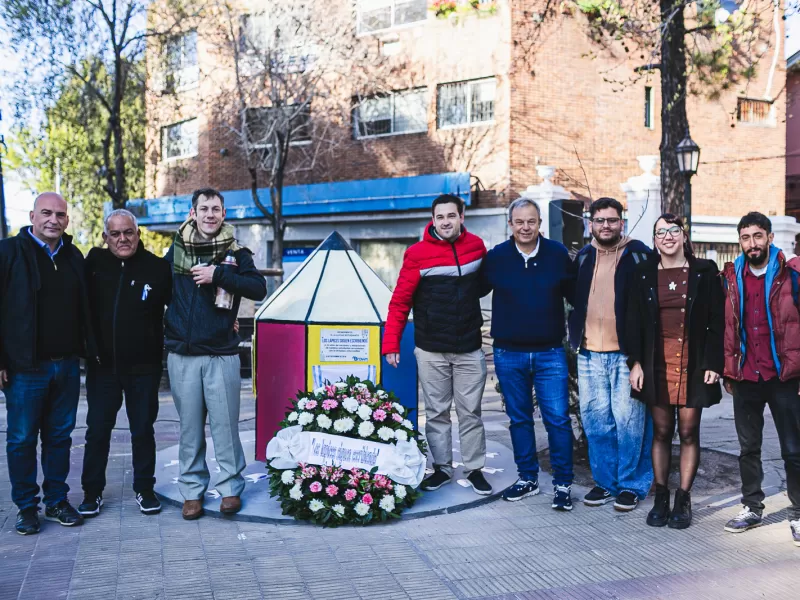 Con un emotivo homenaje, Brown conmemoró el 50 aniversario de la Noche de los Lápices