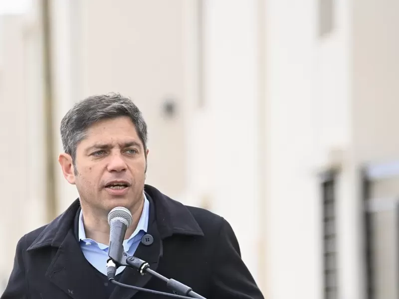 Kicillof destac&oacute; la despedida del Indio Solari y cuestion&oacute; la negativa a realizar el velorio en el Congreso