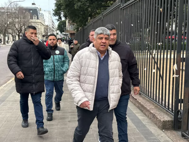 Kicillof recibió a Pablo Moyano y suma respaldo sindical en medio de la interna peronista