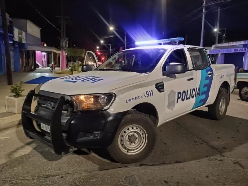 Dos delincuentes asaltaron un comercio de celulares del centro, encerraron al empleado en el ba&ntilde;o