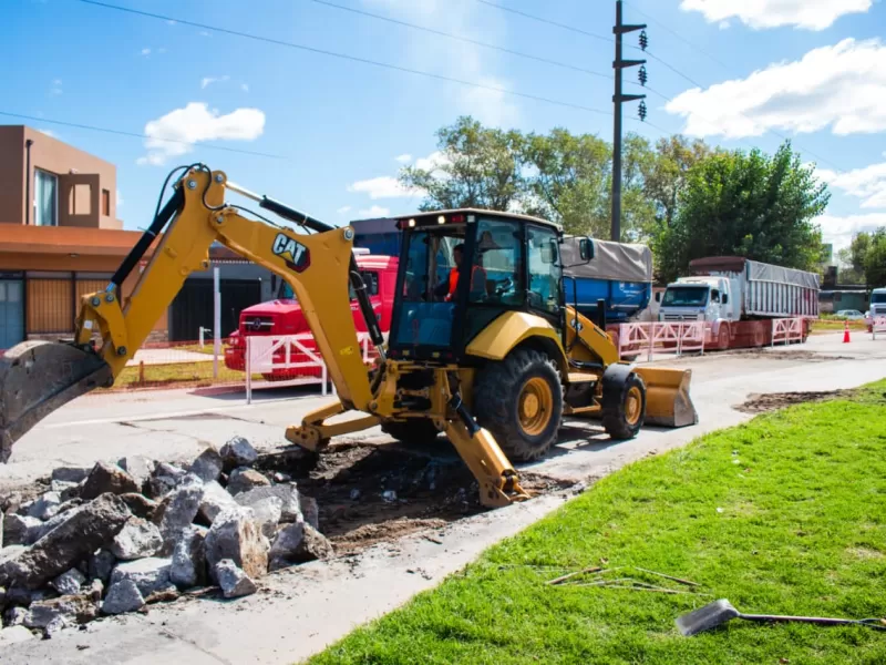 Primera etapa de la obra de bacheo de losas de hormig&oacute;n sobre la Avenida Almirante Brown