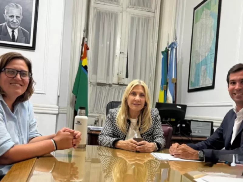 Intendentes presionan a la Provincia para usar fondos del endeudamiento y afrontar la crisis financiera municipal