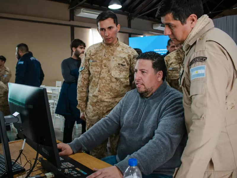 Puerto Quequ&eacute;n y Prefectura capacitaron a personal e incorporaron tecnolog&iacute;a de Rayos X para reforzar la seguridad en los accesos