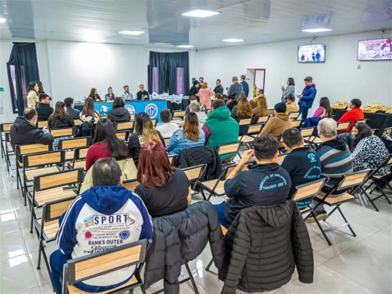Comenzaron los cursos gratuitos de panificaci&oacute;n y reposter&iacute;a para 30 vecinos