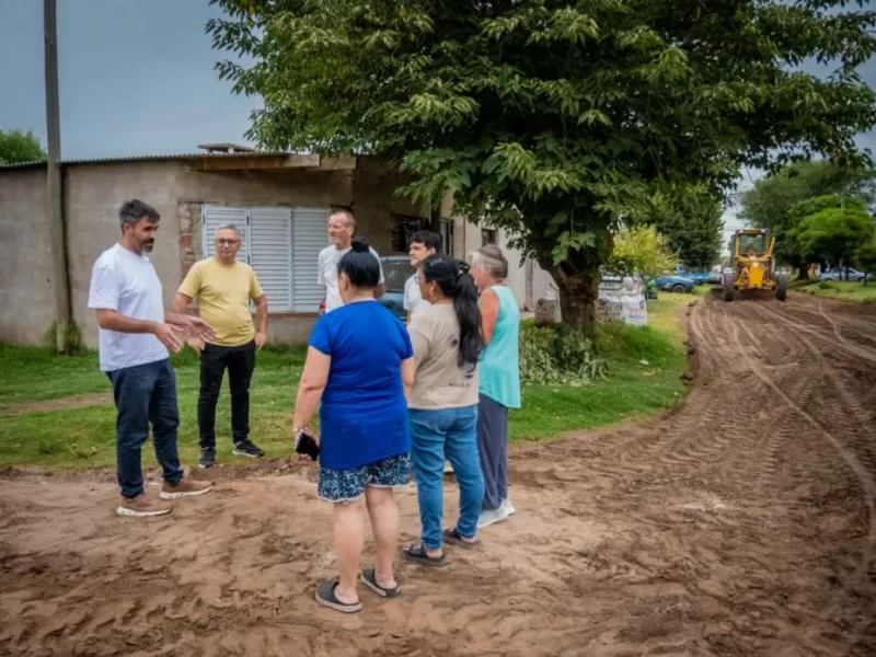 Avanzan las obras de mantenimiento vial y alteo de calles en el Barrio Norte