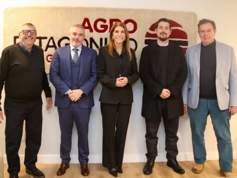 Magdalena Sierra recorrió empresas para fortalecer el desarrollo productivo y la capacitación