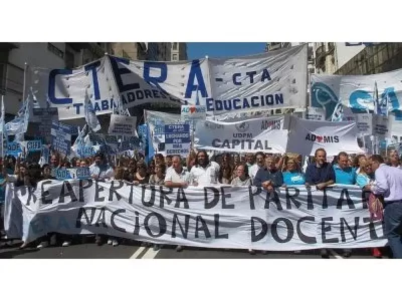 Paro docente nacional: CTERA reclama paritarias, mejoras salariales y mayor financiamiento educativo