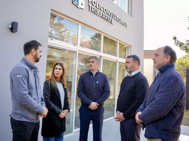 Federico Ach&aacute;val recorri&oacute; el Policonsultorio Tribarrial y destac&oacute; el fortalecimiento de la salud