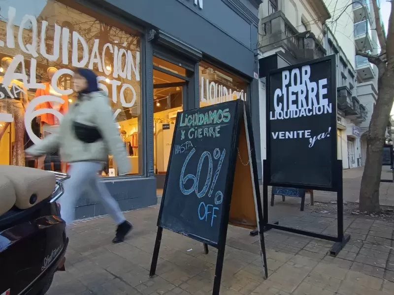 Comerciantes advierten por un prolongado estancamiento y ca&iacute;da del consumo