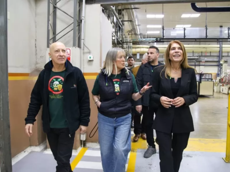 Magdalena Sierra recorri&oacute; empresas para fortalecer el desarrollo productivo y la capacitaci&oacute;n