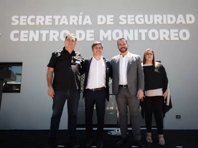 Kicillof entregó nuevos patrulleros para fortalecer la seguridad