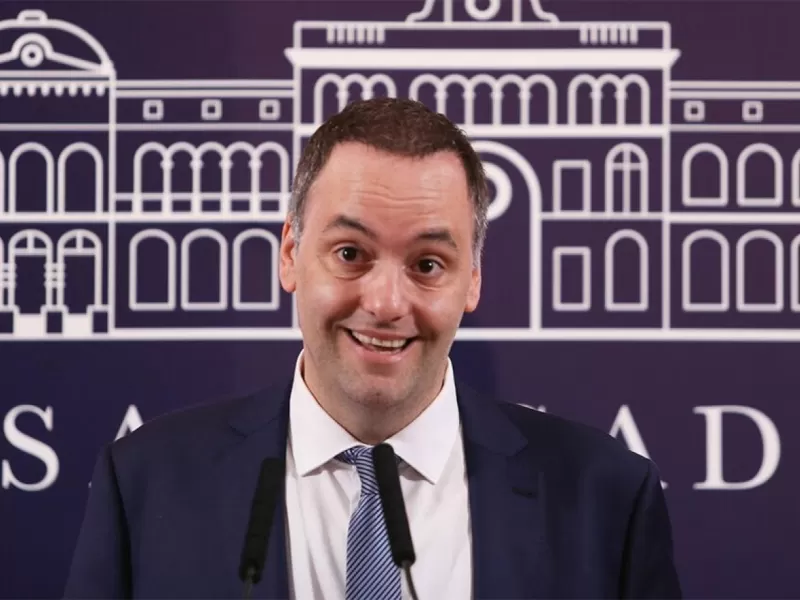 Adorni gana tiempo: Estir&oacute; los plazos para presentar declaraciones juradas