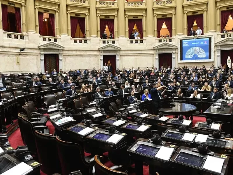 Diputados debate la Ley Hojarasca, cambios en Zona Fr&iacute;a y pedidos de interpelaci&oacute;n a Manuel Adorni