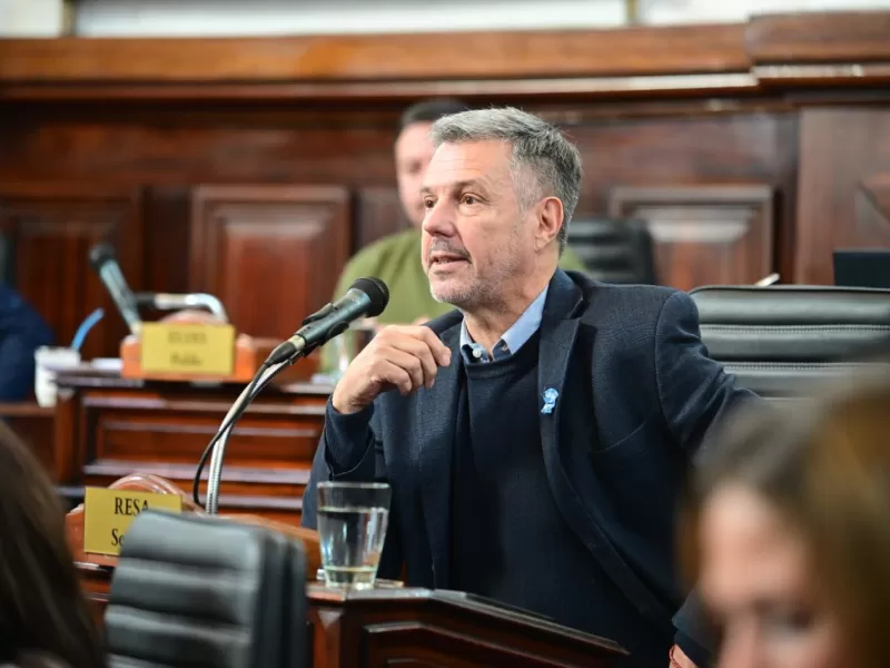 El Concejo Deliberante aprob&oacute; la Rendici&oacute;n de Cuentas de Julio Alak con apoyo de unibloques opositores