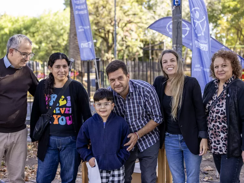 El municipio entregó anteojos a vecinos