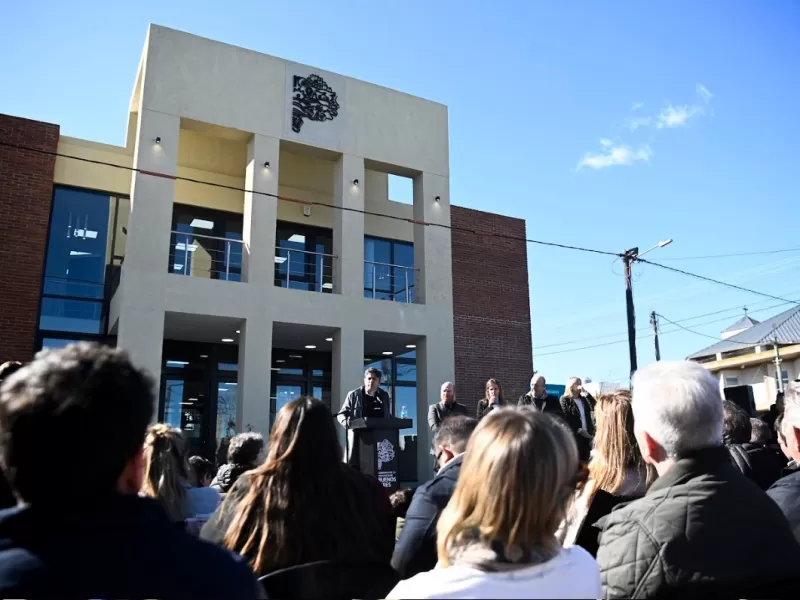 Kicillof inauguró la Casa de la Provincia en Mar Chiquita