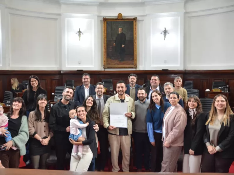 El Concejo Deliberante de La Plata realizó una sesión especial con reconocimientos a personalidades e instituciones de la ciudad