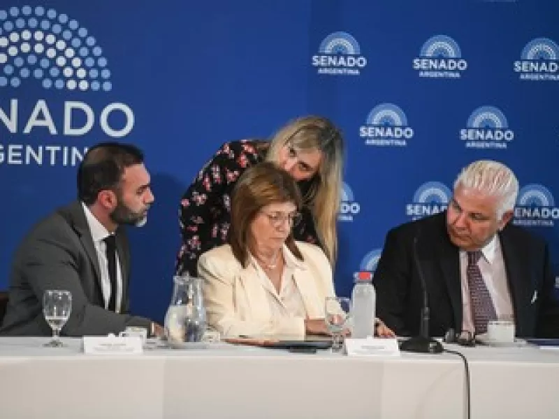 Avanzan las negociaciones del Gobierno para asegurar apoyos a la reforma laboral