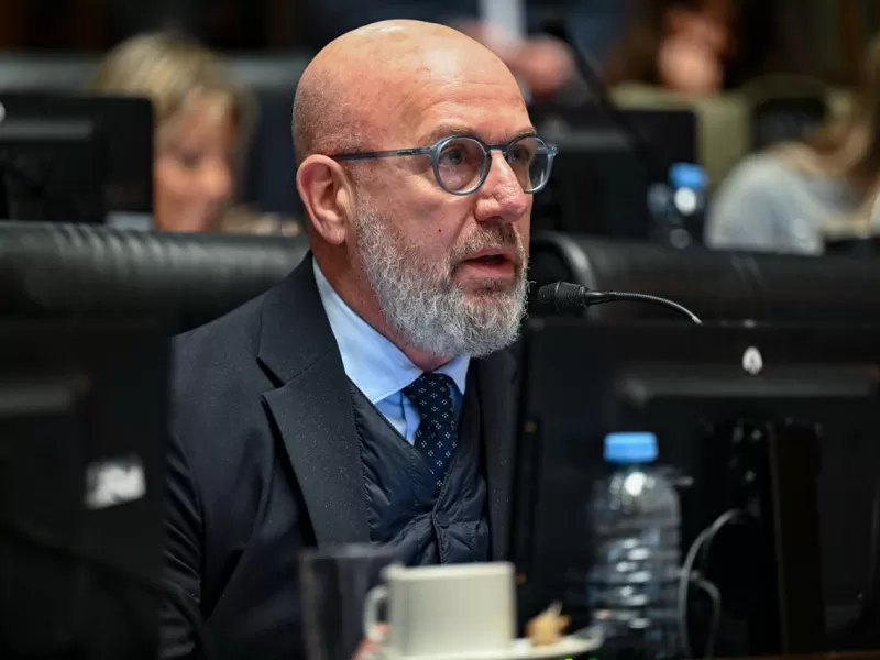 Waldo Wolff “En Argentina hoy el odio no empieza con violencia física, empieza con palabras”