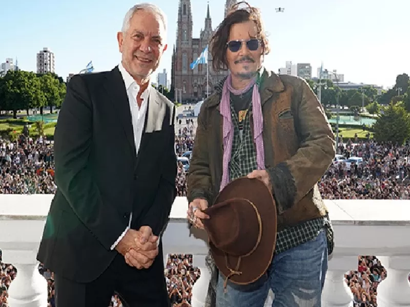 Johnny Depp visitó la municipalidad de La Plata