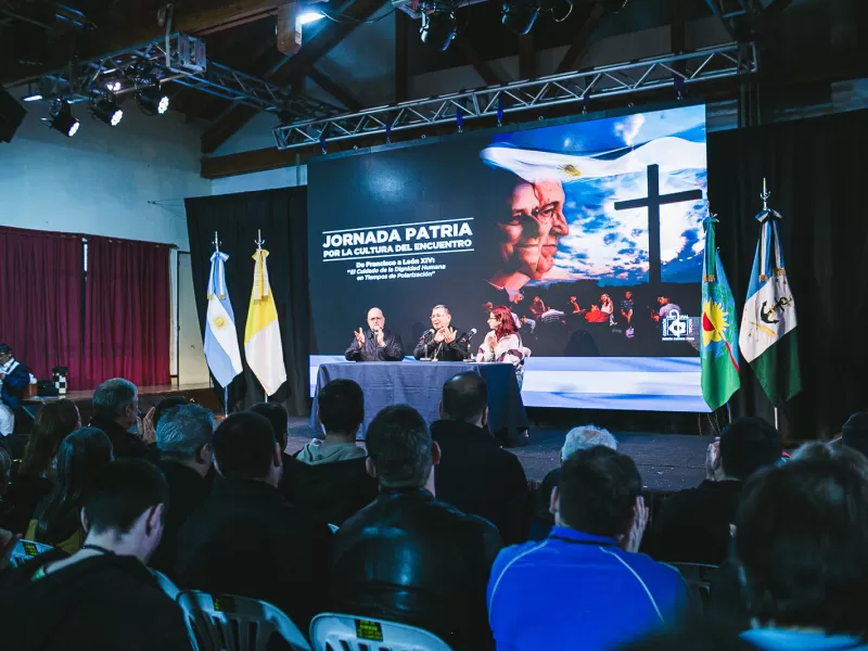Multitudinaria Jornada Multisectorial con fuerte presencia de la Iglesia, la Justicia, Universidades y dirigentes políticos y sociales