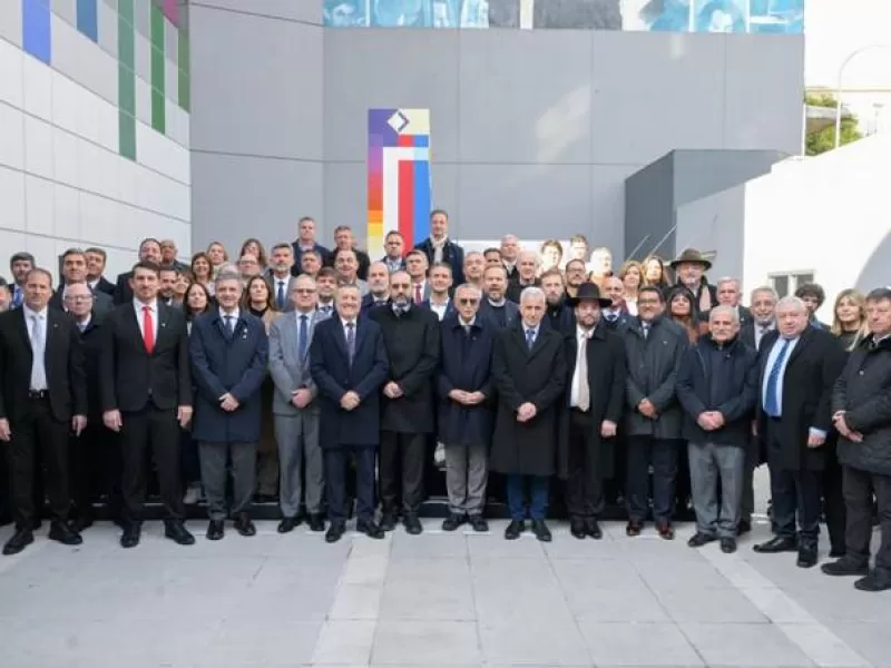 Intendentes de todo el país participaron del Encuentro Federal por la Memoria a 32 años del atentado a la AMIA