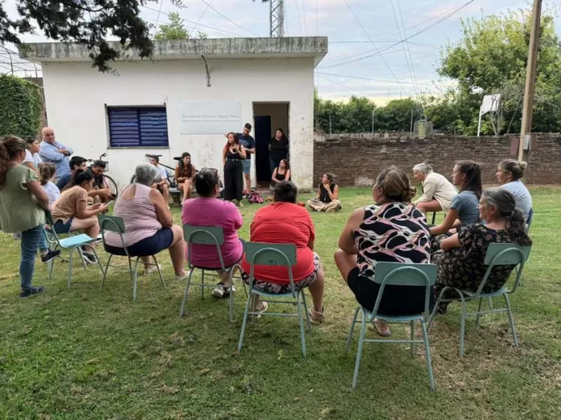 Clara Bozzano visit&oacute; Agust&iacute;n Roca y recogi&oacute; reclamos por el abandono del barrio Jos&eacute; Mauricio