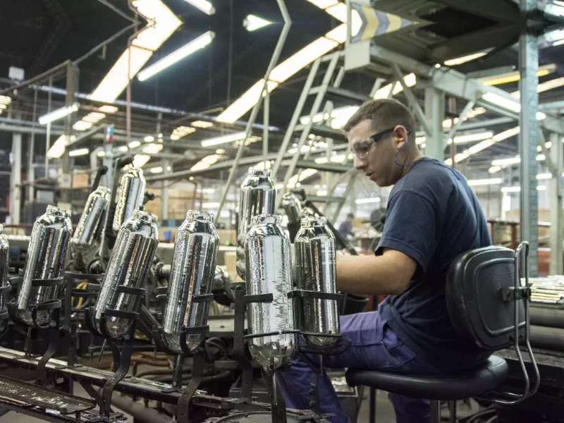 La industria arranc&oacute; 2026 con la menor utilizaci&oacute;n de capacidad instalada desde 2002