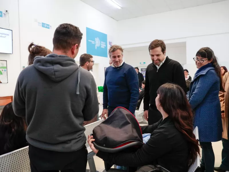 Achával y Kreplak recorrieron el Hospital Materno Neonatal y analizaron la situación del sistema de salud