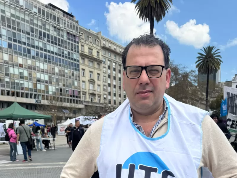 La UBA marchó reclamando al gobierno nacional en defensa de la Educación
