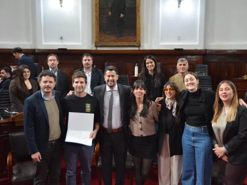 El Concejo Deliberante de La Plata realizó una sesión especial con reconocimientos a personalidades e instituciones de la ciudad