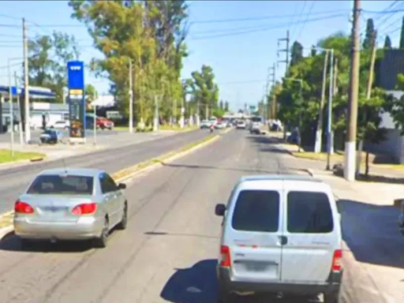 Detuvieron a un joven tras una persecuci&oacute;n por la Ruta 25: circulaba en una moto robada