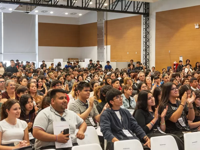 Salud mental, nuevas tecnolog&iacute;as y acceso al trabajo, los ejes del Congreso de Juventudes