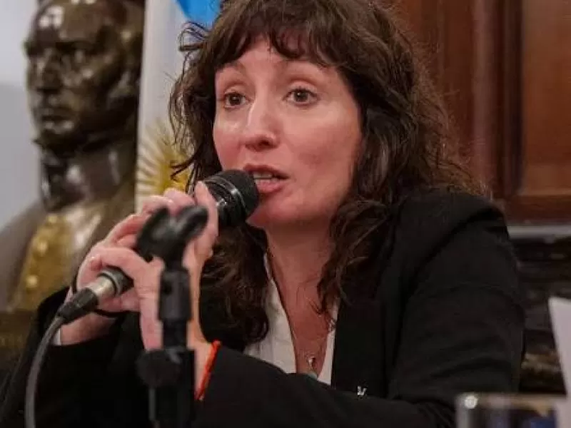 Berenice Ia&ntilde;ez: &ldquo;El sobreendeudamiento en CABA es alarmante, hay 255.000 personas en mora y vivir cuesta cada vez m&aacute;s&rdquo;