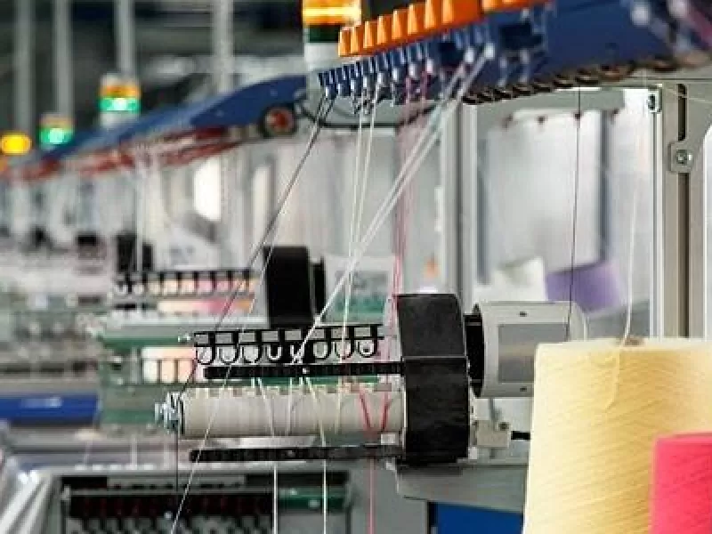 La capacidad instalada de la industria cayó al 61% en octubre y profundiza el freno productivo