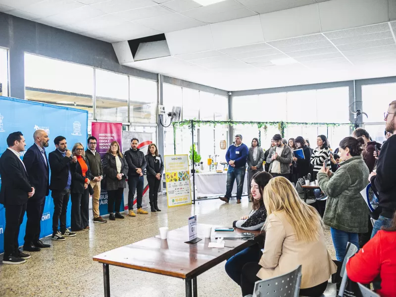 Fabiani y Paula Eichel encabezaron una jornada de trabajo para potenciar a las PyMEs
