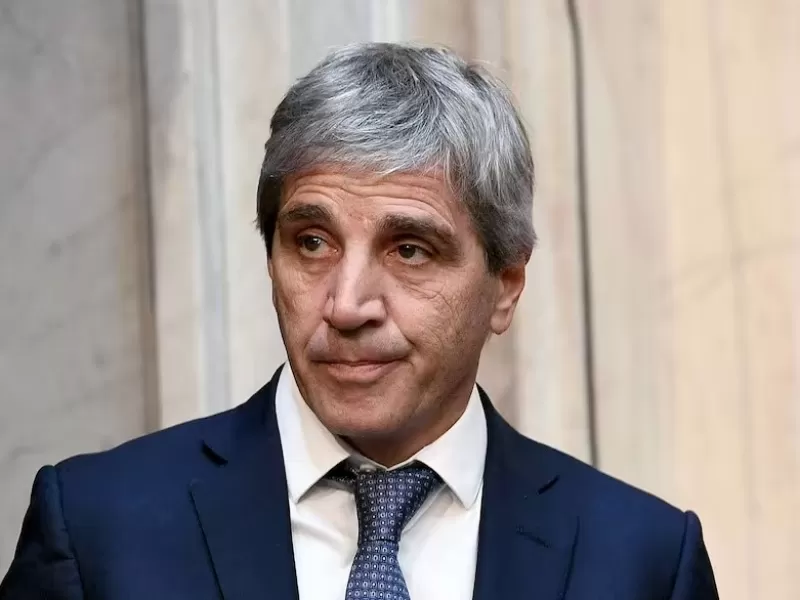 La UIA presentar&aacute; a Luis Caputo un plan para reactivar la econom&iacute;a ante el freno industrial