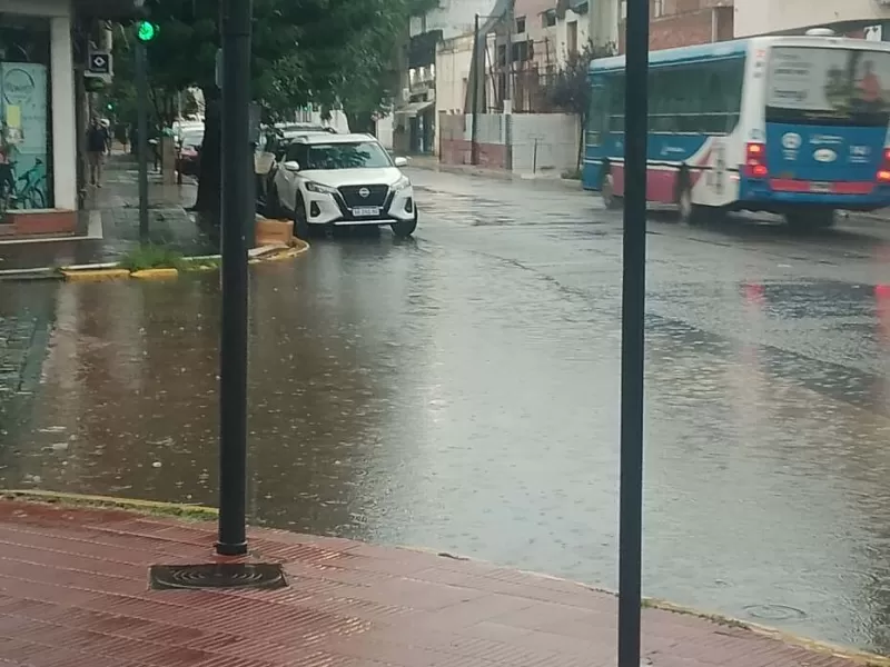 Alerta amarillo por tormentas en la regi&oacute;n: ya cayeron 70 mm en febrero y seguir&aacute; la inestabilidad