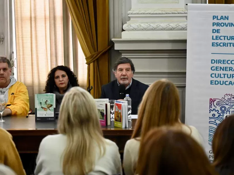 Sileoni reconoció la labor de "FinEs Tandil"