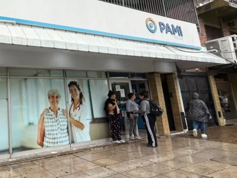 Crisis en PAMI: deudas, cancelaciones de turnos y menos prestaciones