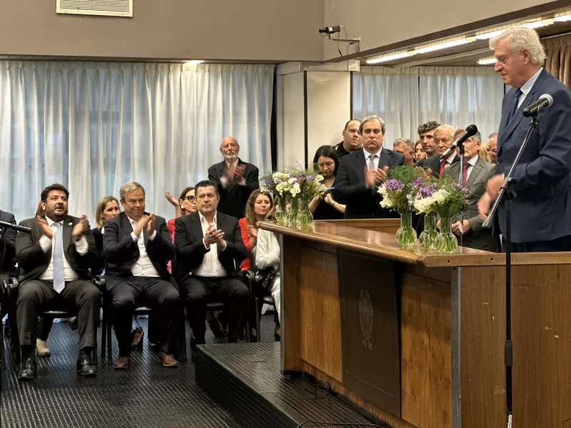 Cascallares acompañó la jura de nuevos jueces y fiscales del departamento judicial de Lomas de Zamora