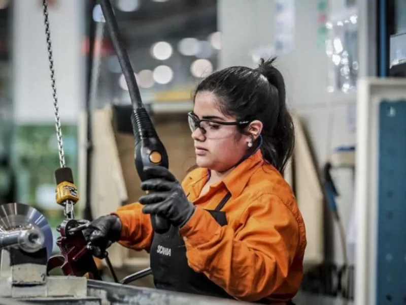 La actividad econ&oacute;mica cay&oacute; en marzo y crecen las se&ntilde;ales de estancamiento