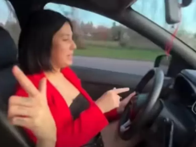 &ldquo;Pasamos los 180&rdquo;: aprendiz de influencer se film&oacute; manejando a alt&iacute;sima velocidad por la G&eacute;nova