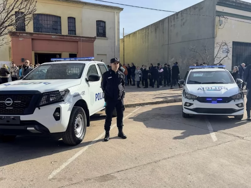 La provincia entregó nuevos patrulleros para fortalecer la seguridad