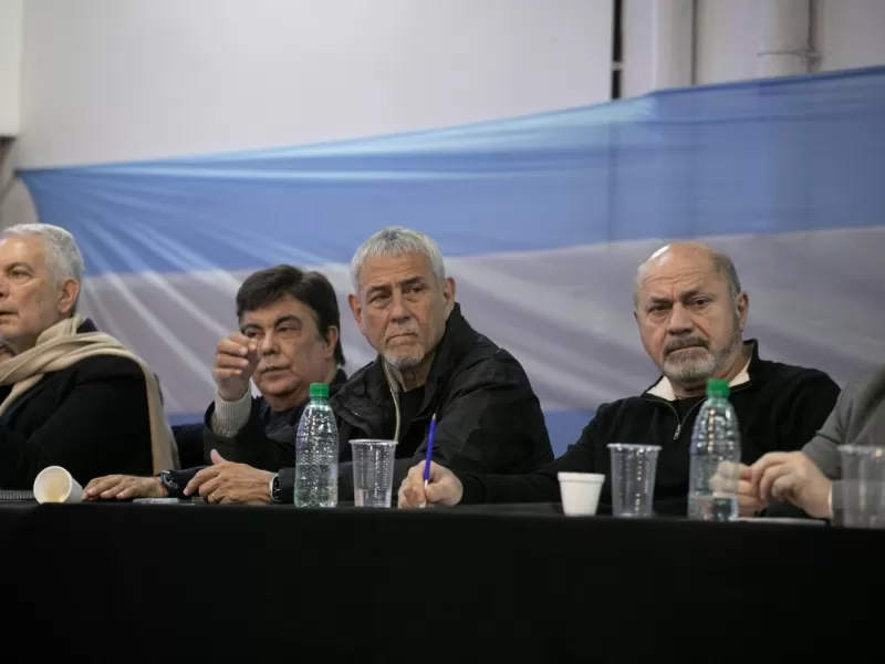 Ferraresi cedi&oacute; la intendencia de Avellaneda para dedicarse a la construcci&oacute;n del MDF para 2027