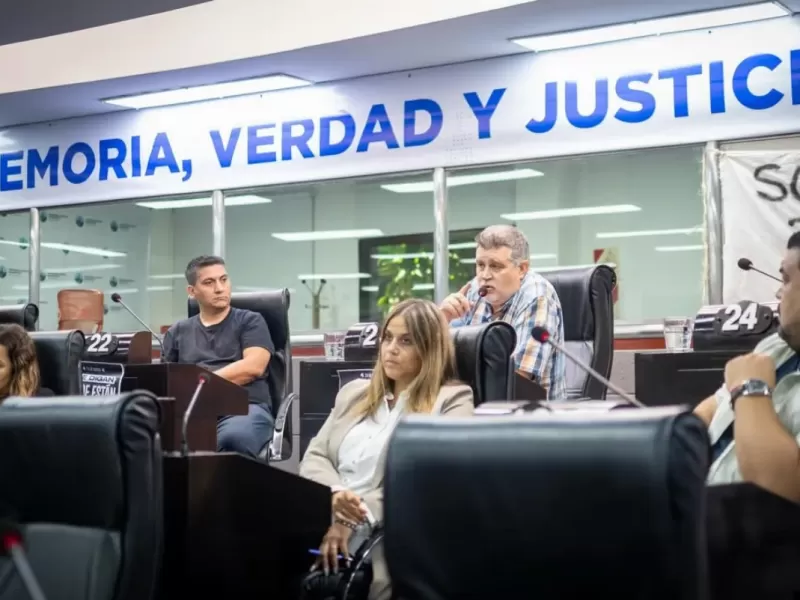 Tensi&oacute;n en el Concejo Deliberante durante una sesi&oacute;n por Memoria, Verdad y Justicia