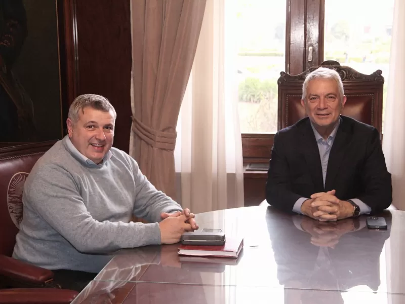 Julio Alak se reunió con el intendente de Salliqueló para fortalecer la articulación institucional